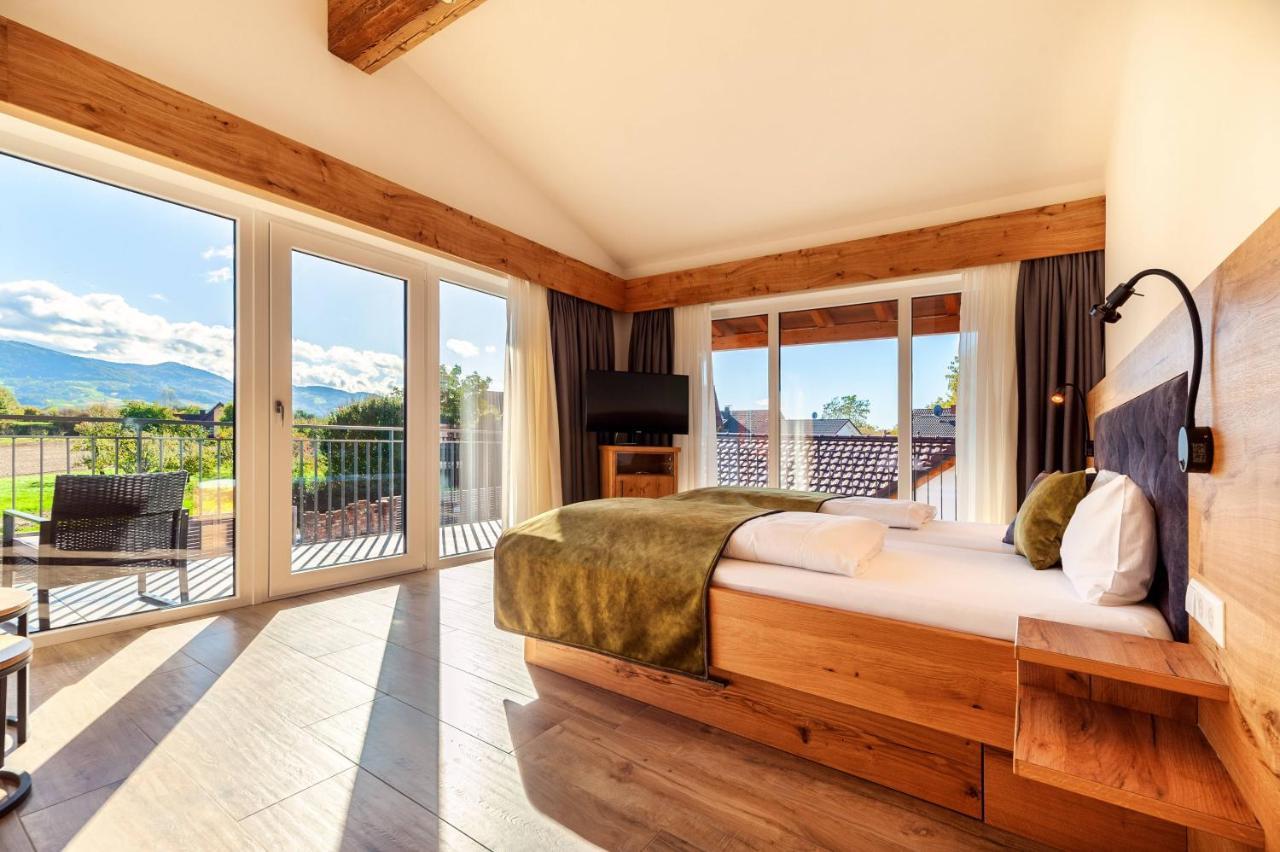 Landhotel Zum Wagen อเคิร์น ภายนอก รูปภาพ